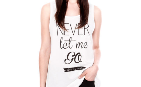 T-shirt branca - NEVER LET ME GO