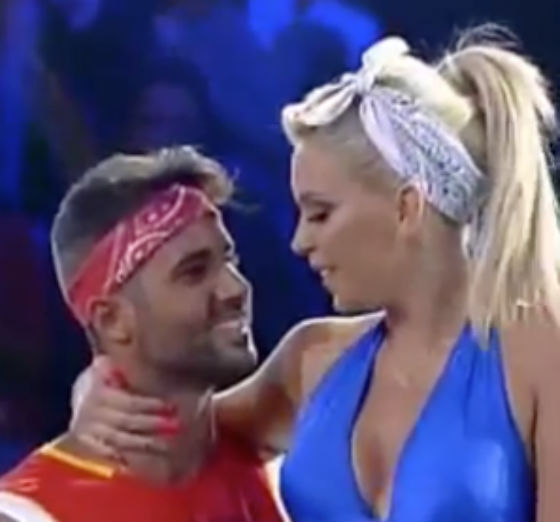 Cláudio e Jéssica no fim da actuação