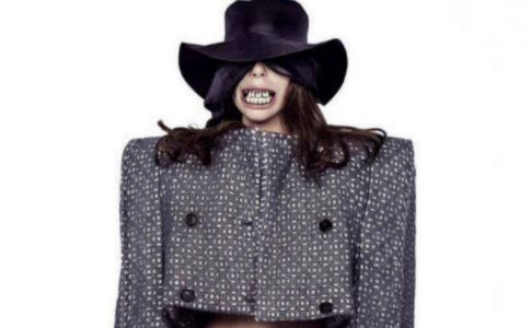 Imagem promocional do novo single "DOP"