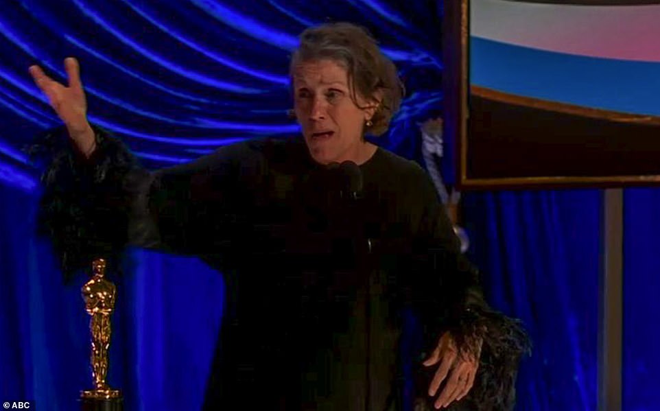 Frances McDormand nos Óscares 2021